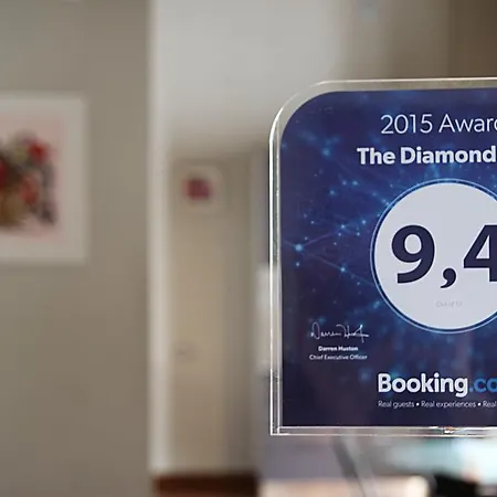 The Diamond Flat * פארמה